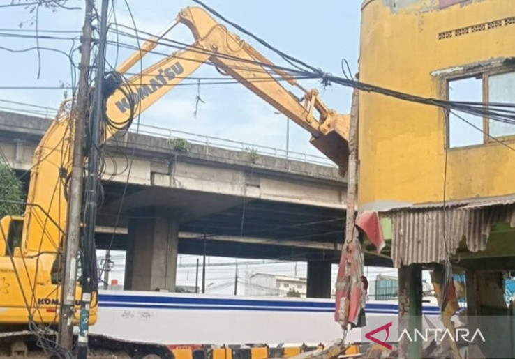 Flyover Latumeten Segera Dibangun, Pemkot Jakarta Barat Bongkar 17 Bangunan