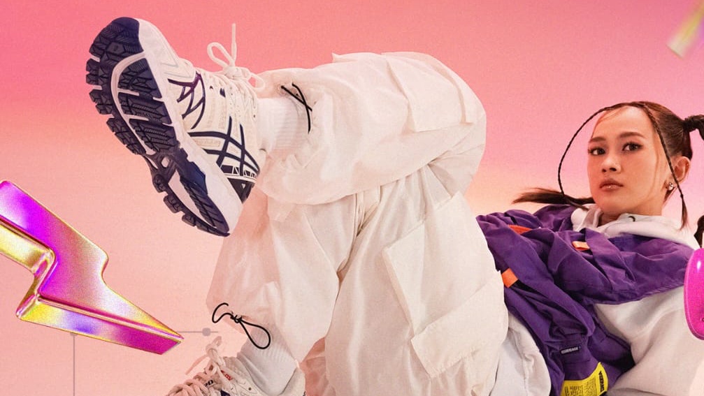 Sepatu ASICS Tampil Memukau dalam Video Musik 'Is It Love?' dari Cecil Yang