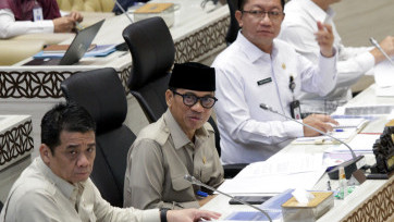 Raker Menteri Desa dan Pembangunan Daerah Tertinggal dengan Komisi V DPR Bahas Anggaran