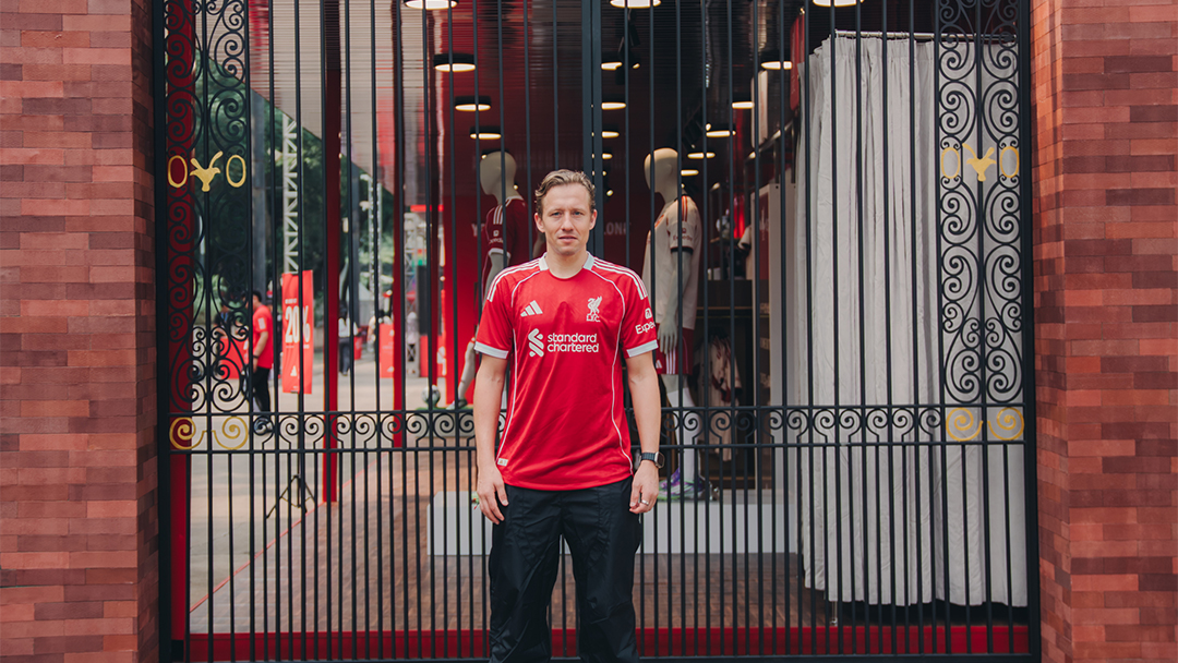 Adidas Rayakan Kerja Sama dengan Liverpool lewat The Reds Homecoming Festival, Pamerkan Jersey Teranyar