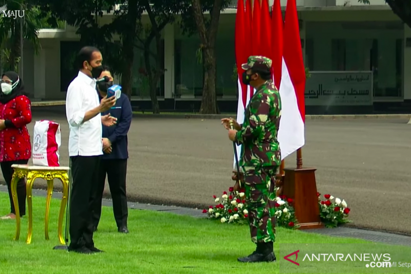 Jokowi Sebar 300 Ribu Paket Obat COVID-19, Ini Isinya