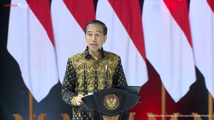 Jokowi Ingatkan Pemda Jangan Asal Naikkan Tarif Layanan Publik 