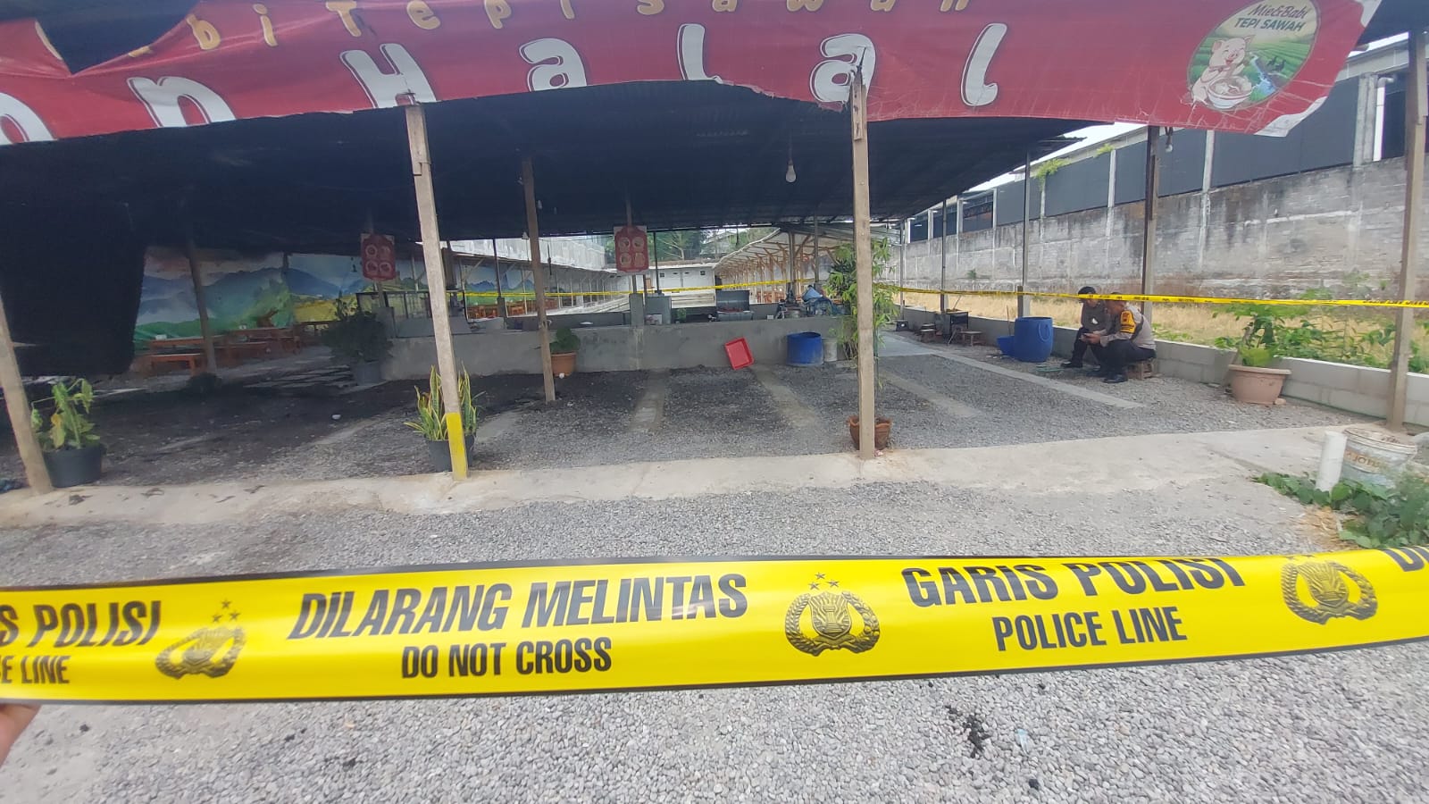 Sempat Ditolak Warga, Warung Mie Babi di Sukoharjo Diduga Dibakar 4 Orang 