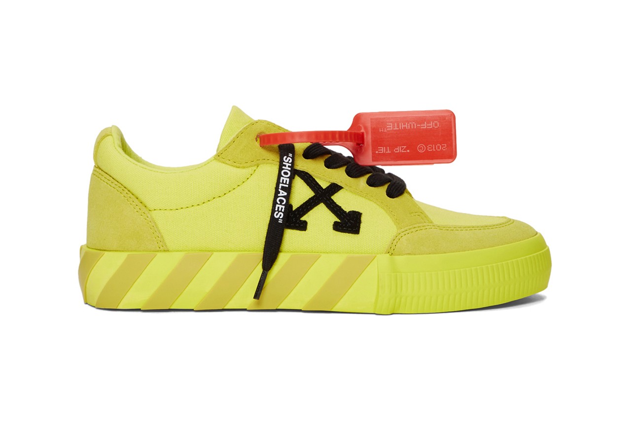 Off-White Rilis Sneakers Low-Top Nyentrik