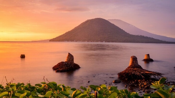 Moloku Kie Raha, Provinsi Maluku Utara terbentuk dari Kesultanan Empat Gunung