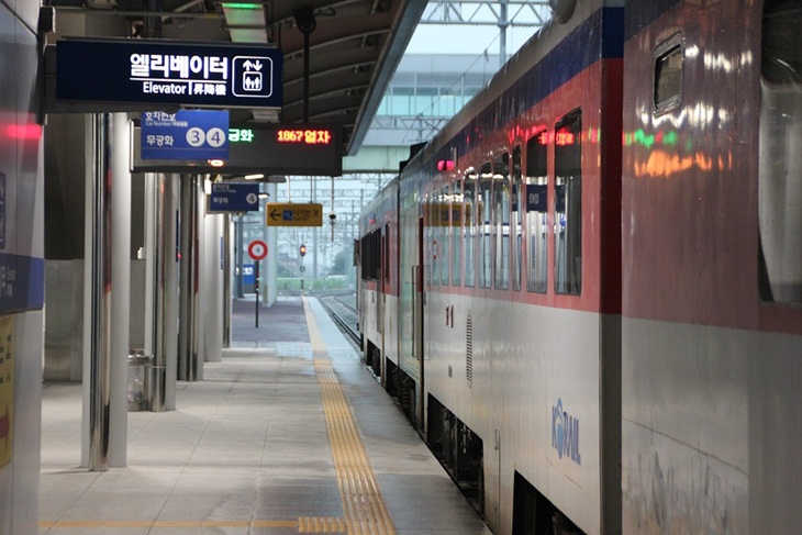 Kereata alat transportasi populer di Korea. (Foto: Pixabay/zheng2088)