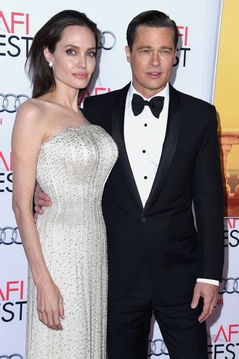 Angelina Jolie dan Brad Pitt. (Foto: Harper's Bazaar) 