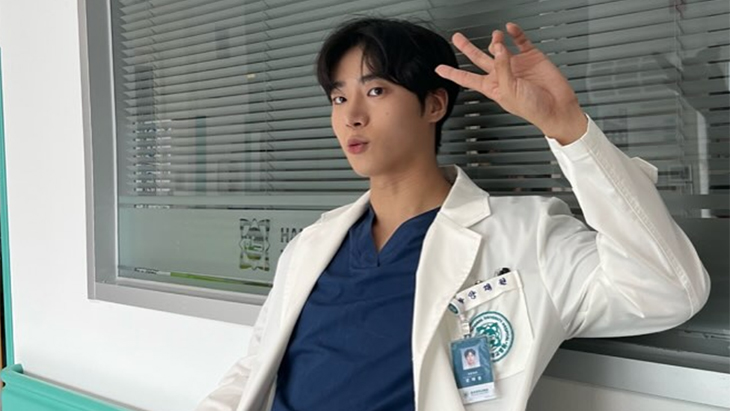 Bintang ‘The Trauma Code: Heroes on Call’ Choo Young-woo Minta Maaf, cuma gara-gara Jadi Follower Streamer Kontroversial