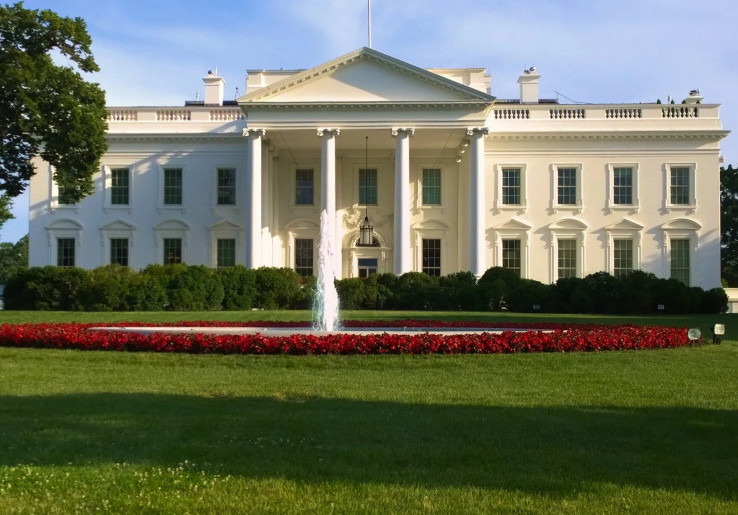 [HOAKS atau FAKTA]: Rudal Iran Menghancurkan Gedung Putih, Kondisi Donald Trump Dipertanyakan