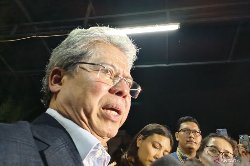 Kubu Ganjar Daftar PHPU Pilpres ke MK di Hari Terakhir Registrasi
