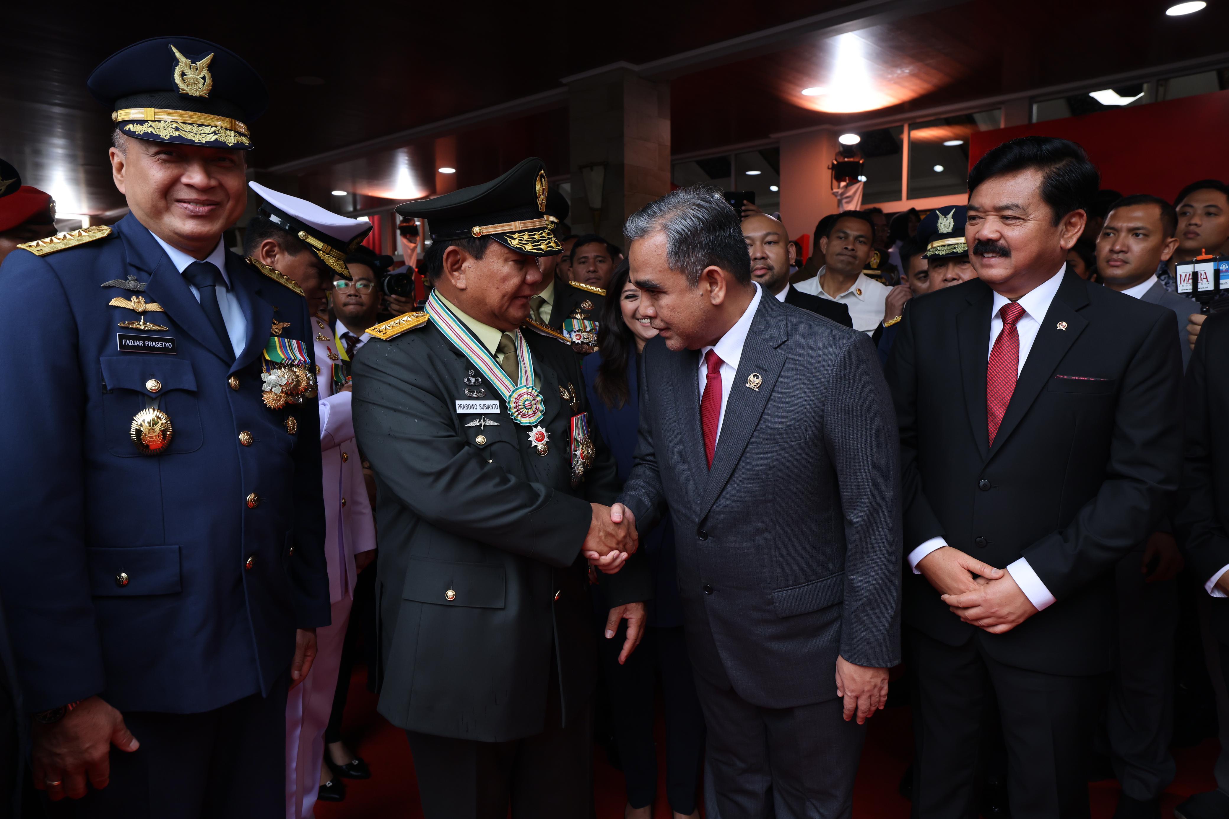 Muzani Tegaskan Kader Gerindra Setia di Belakang Prabowo
