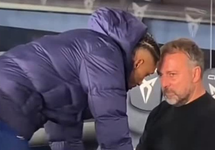 Raphinha Tenangkan Hansi Flick usai Menang Lawan Alaves, Barcelona Ungkap Alasannya