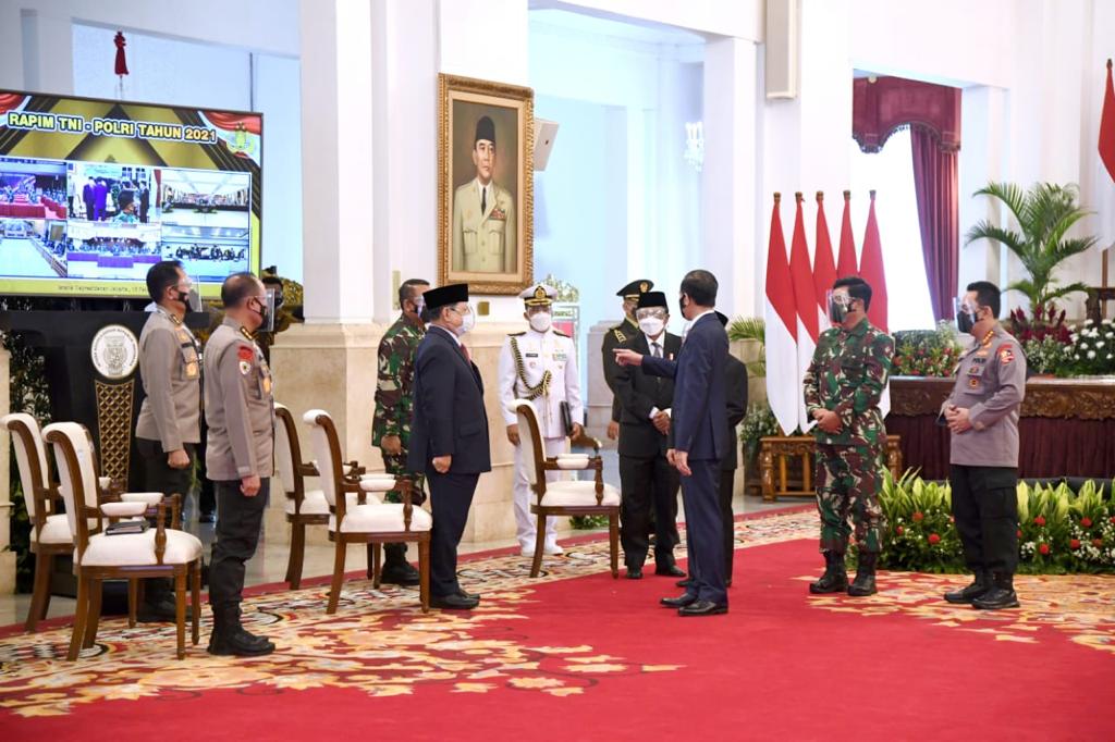 Jokowi Usul ke DPR Hapus Pasal Karet di UU ITE
