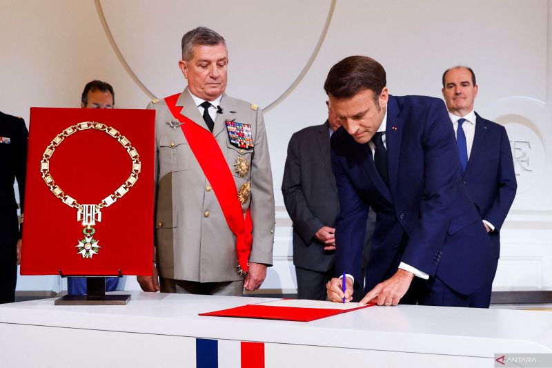Emmanuel Macron Dilantik Sebagai Presiden Prancis Periode Kedua