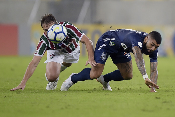 Lima Transfer Gila yang Nyaris Ubah Sepak Bola