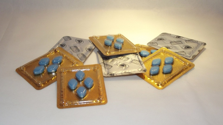 Hati-hati Konsumsi Obat Khusus Pria, Ini Efek Sampingnya