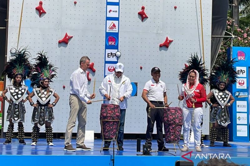 Piala Dunia Panjat Tebing Resmi Dibuka, Menpora: Rekor dan Juara Tetap Dipertahankan