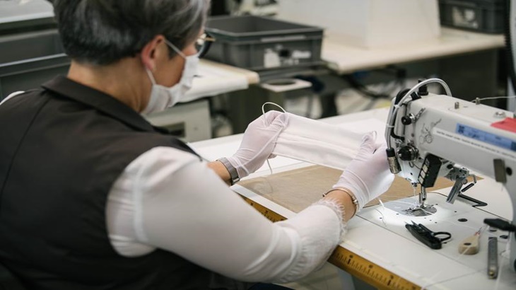 Louis Vuitton Produksi Masker Wajah untuk Lawan COVID-19