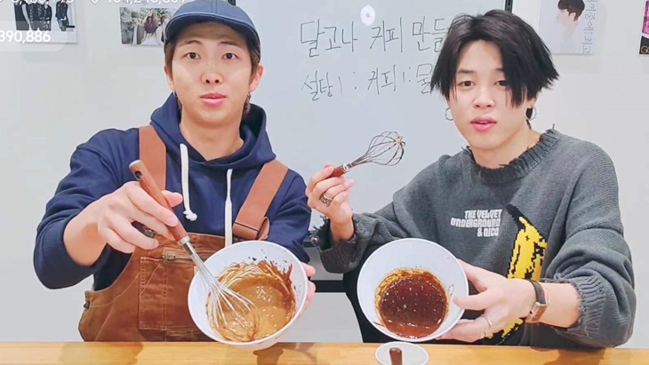 RM BTS dan Jimin BTS 'Keracunan' Dalgona Coffee