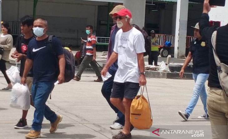 Imbas Virus Corona, 260 Penerbangan Rute Bali-Tiongkok Daratan Tidak Beroperasi