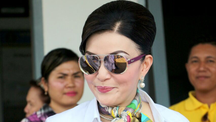 Pesona Kecantikan Bupati Minahasa Selatan, Christiany Eugenia Paruntu