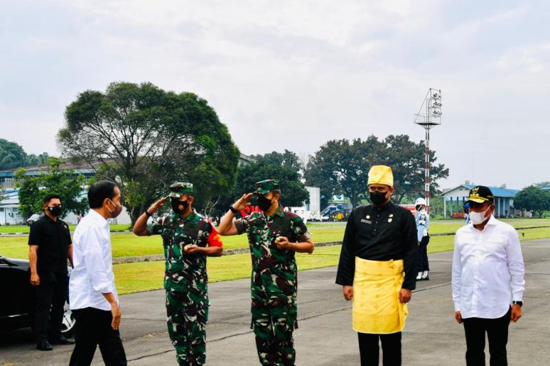 Presiden Jokowi melanjutkan kegiatan kunjungan kerja hari ketiga di Sumatera Utara, Jumat (4/2/2022). ANTARA/HO-Biro Pers Sekretariat Presiden