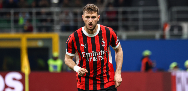 Santiago Gimenez Tegaskan Ogah Pindah dari Milan Walau Dikepung Godaan Klub-Klub Premier League