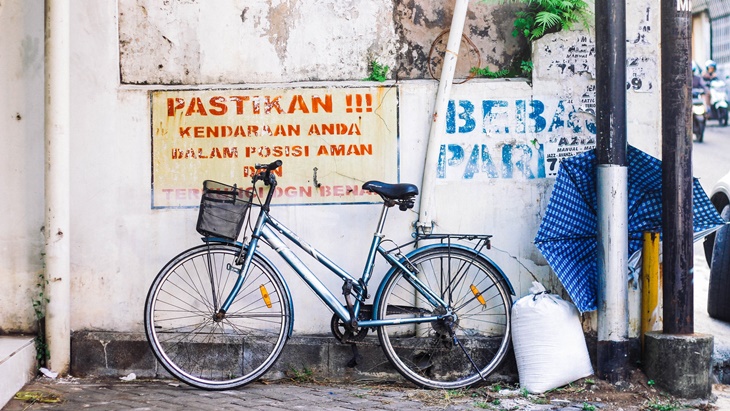 Lima Puluh Tahun Setelah Diresmikan, dari EYD hingga PUEBI