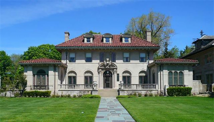 Dijual, Perabotan Motown Mansion