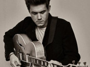 Rayakan Ultah, John Mayer Dikado Kalung Berlian