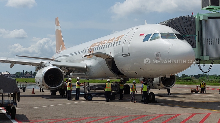 Super Air Jet resmi membuka rute perjalanan Solo-Jakartandi Bandara Adi Soemarmo Boyolali, Jawa Tengah, Rabu (5/1). (MP/Ismail)