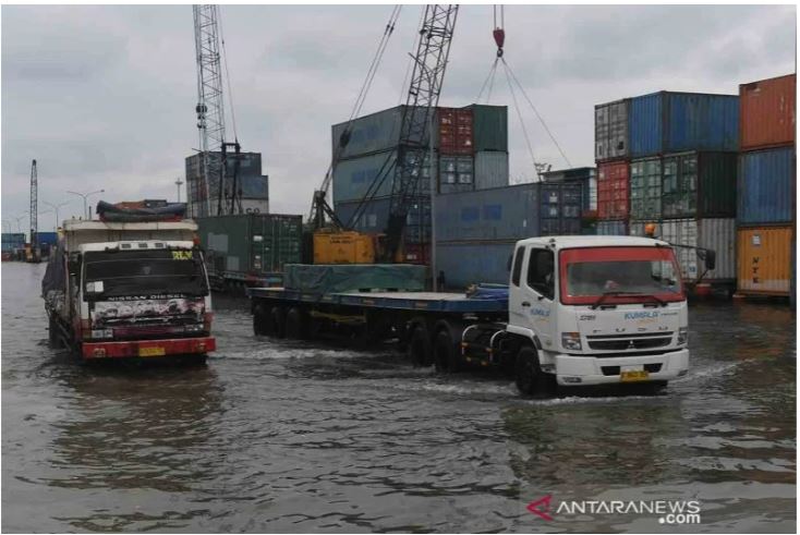 Warga Pesisir Jakarta Harus Bersiap Hadapi Banjir Rob Pertengahan Juni