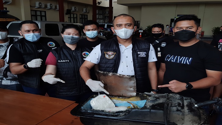 Polres Jakarta Pusat merilis kasus penyelundupan sabu-sabu seberat 10 kilogram di Mapolres Jakarta Pusat, Jumat (1/1). Foto: MP/Kanu
