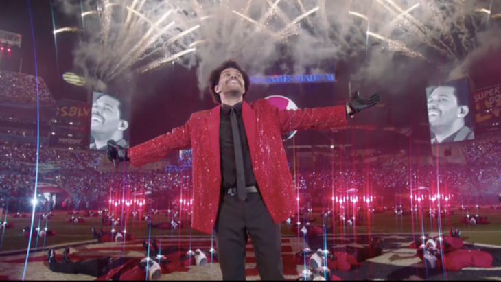 The Weeknd Tampil Spektakuler di Super Bowl 2021