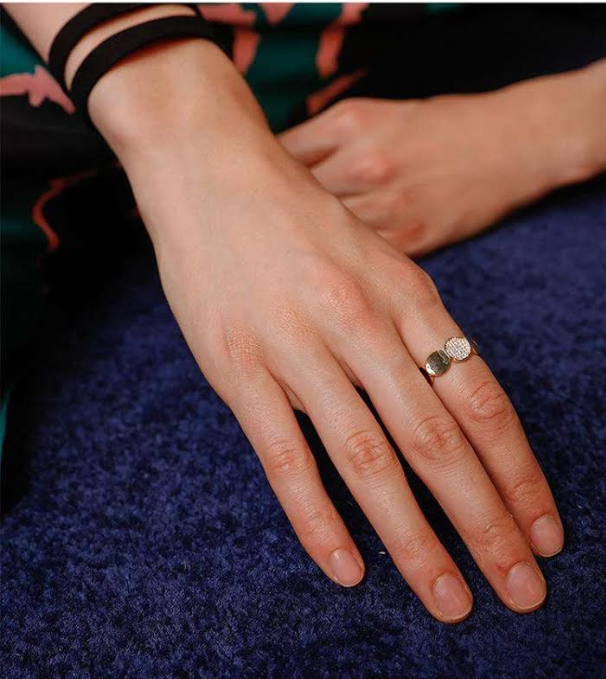 Menyematkan Cincin di Jari Tertentu Punya Makna Berbeda