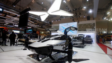 Melihat Mobil Terbang Xpeng X2 Unjuk Gigi di Ajang Otomotif GIIAS 2025