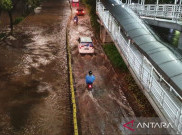 Selasa Malam, Jalan Kembangan Raya dan 7 RT Masih Dikepung Banjir