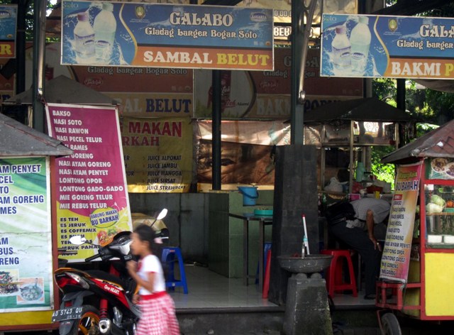 Sosok Almarhum Besan Jokowi di Mata Penikmat Kuliner Sambal Belut Galobo