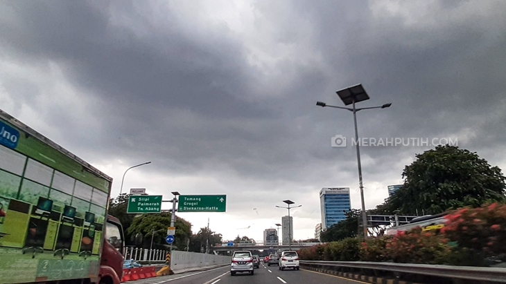 BMKG Prakirakan Jakarta Diguyur Hujan pada Selasa Siang