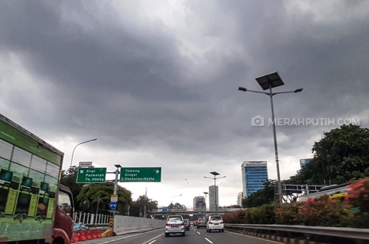 BMKG Prakirakan Jakarta Diguyur Hujan pada Selasa Siang