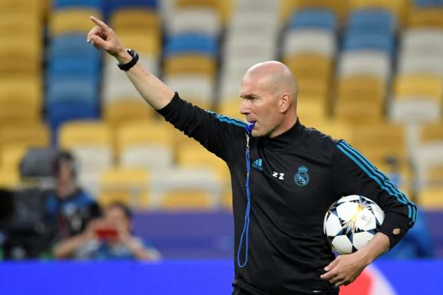 Zinedine Zidane Mundur dari Real Madrid