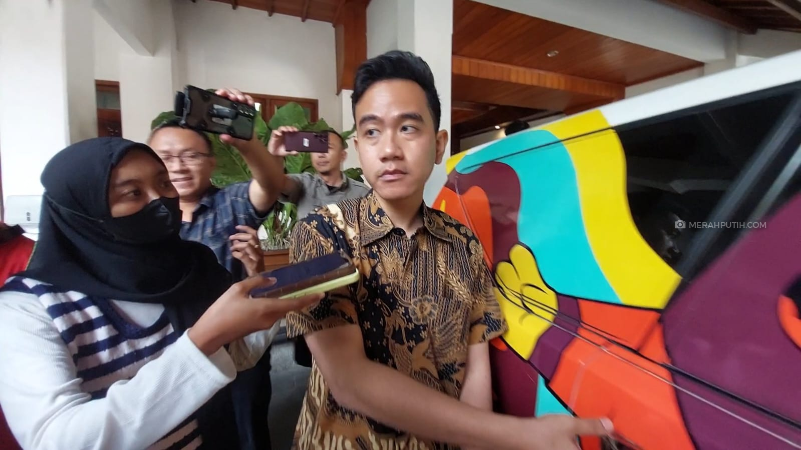 Jokowi Diusulkan Pimpin Koalisi Besar, Gibran: Belum Ada Pembicaraan dengan Beliau