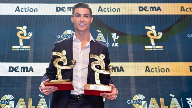 Menang Ini, Cristiano Ronaldo Absen Saat Messi Gondol Ballon d'Or ke-6