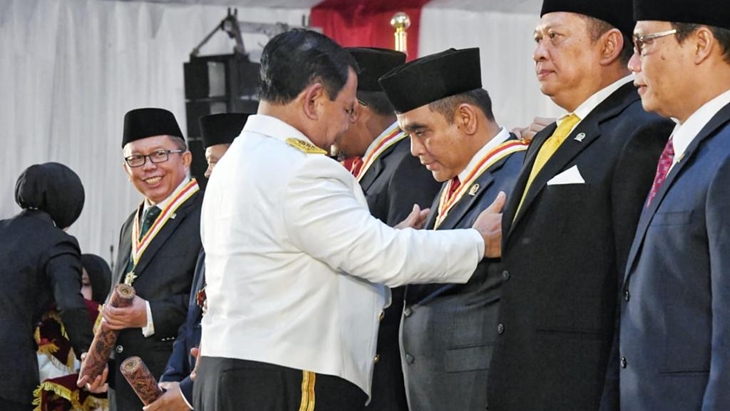 Penghargaan Dharma Pertahanan Utama Bukti Prabowo Rangkul Semua Kekuatan Politik