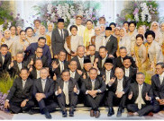 Foto Santai Kabinet Indonesia Maju saat Hadiri Pernikahan Putri Menkes Budi Sadikin