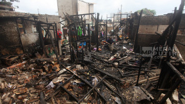 Warga Mengais Sisa Kebakaran 543 Rumah di Kemayoran Gempol Jakarta 