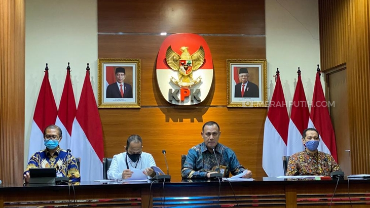 Jumpa pers KPK soal hasil tes alih status pegawai ke aparatur sipil negara (ASN), di gedung KPK, Jakarta, Rabu (5/5). (Foto: MP/Ponco Sulaksono)