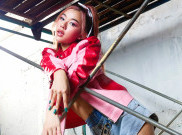 Tarian Energik dalam Video Musik 'Me & U' dari Gabriella Ekaputri