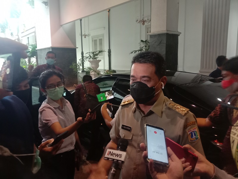 Alasan Pemprov DKI Tidak Bubarkan Massa di Hajatan Rizieq Shihab