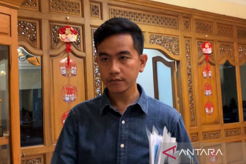 Gibran Diduga Langgar Aturan Kampanye Saat Safari Politik di Maluku